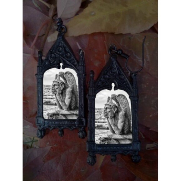 Stone Gargoyle Thinking Earrings - Gothic Dangle Drop Jewelry CathedralSculpture - Picture 1 of 2